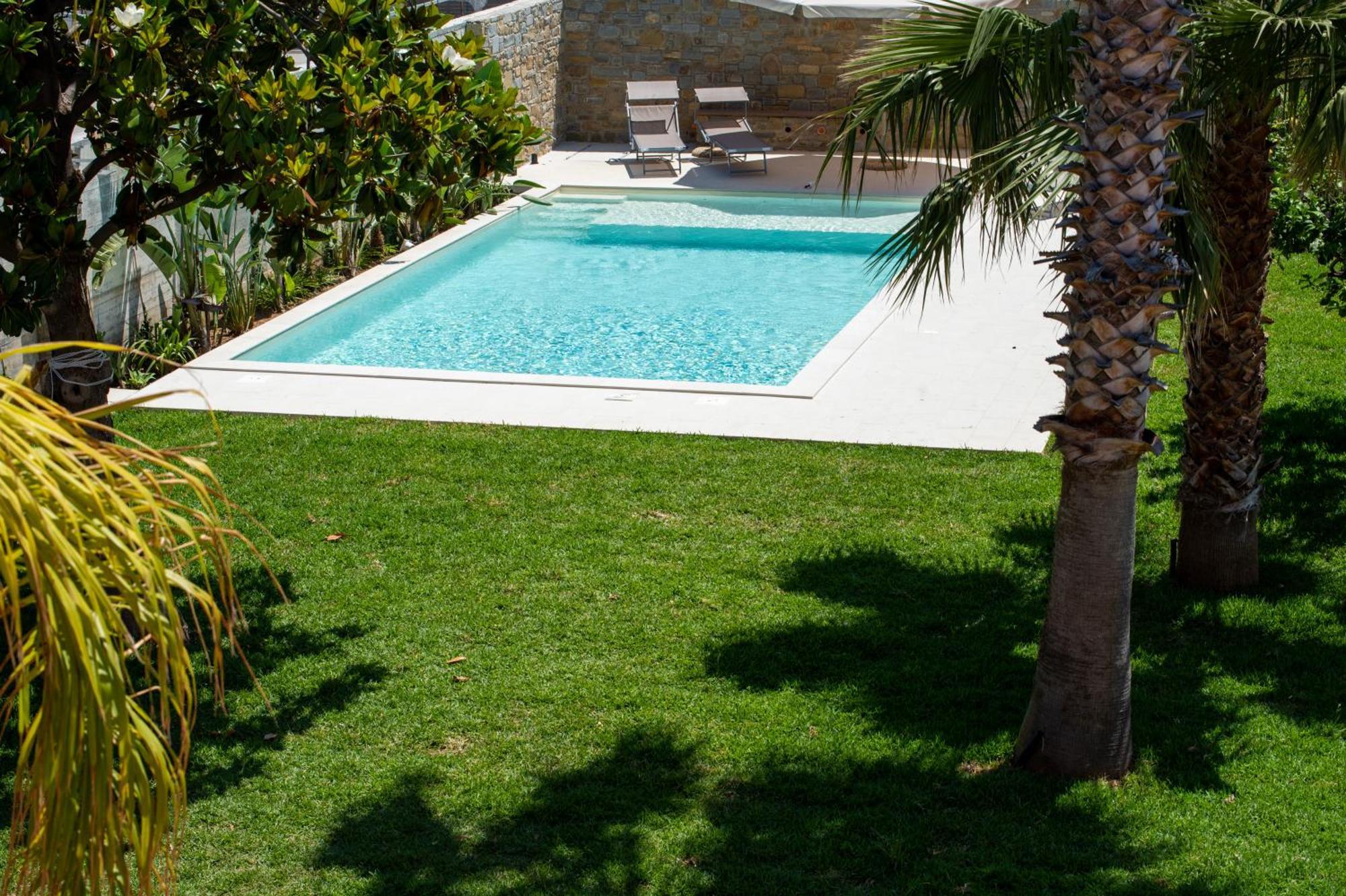 Villa Rosa Residence Санта-Марія-ді-Кастеллабате Екстер'єр фото